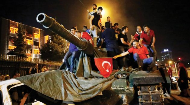 DR.MUHAMMED ERSİN TOY: 15 Temmuz'dan bugüne FETÖ'yü yeniden okumak