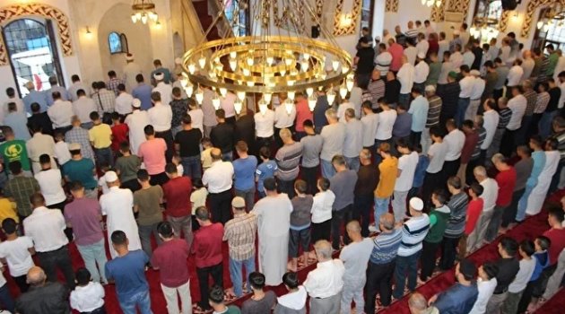 15 Mayıs Cuma Hutbesi: Toplumsal sorumluluklarımız