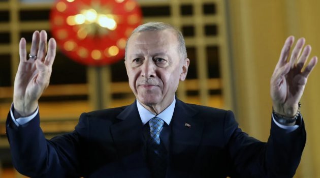 Başkan Erdoğan'dan Beştepe'de balkon konuşması