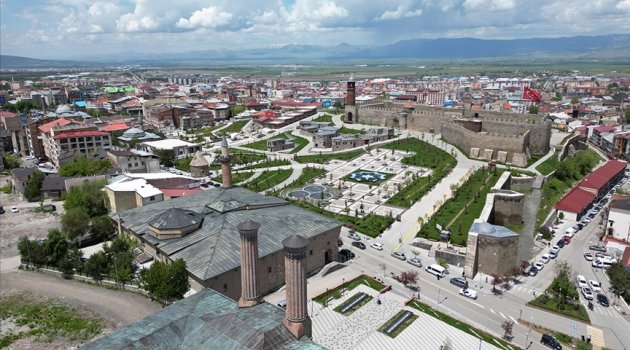  Erzurum açık hava müzesini andırıyor  