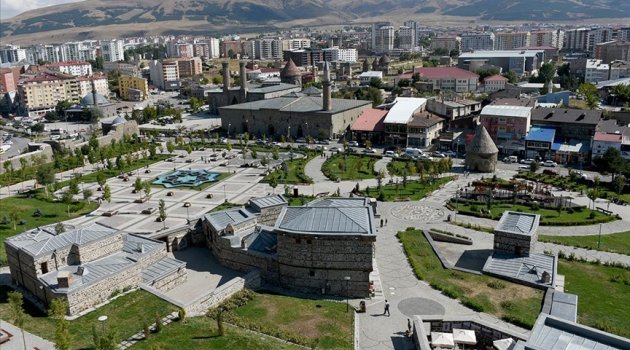 Erzurum il merkezi "Kültür Yolu Projesi" ile açık hava müzesine dönüştü