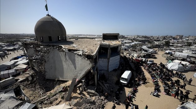 Gazzeliler, İsrail saldırılarında öldürülen 312 imamın yokluğunu ramazanda daha derinden hissediyor