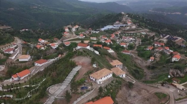 Laçın'a Azerbaycanlıların dönüşleri başladı