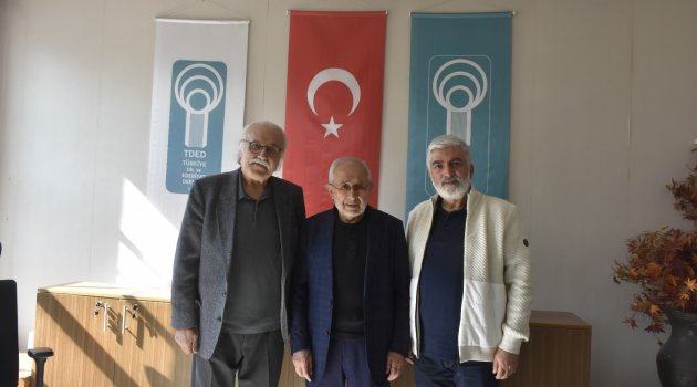 MUSTAFA YÜREKLİ: Türkçe seküler dil anlayışının saldırılarınden kurtulamadı