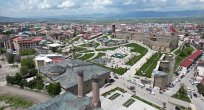  Erzurum açık hava müzesini andırıyor  